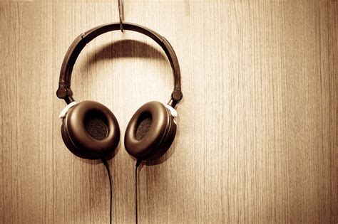 Understanding the Fundamentals of Headphone Communication