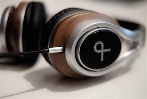 Understanding the Technology Behind Affordably Priced Headphones
