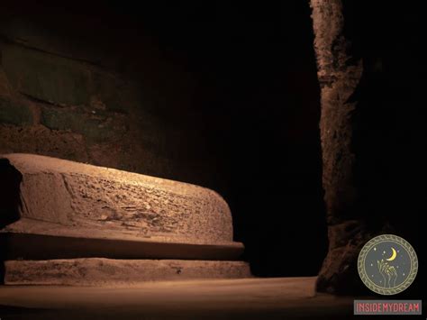 Unraveling the Symbolism of Tombs in Dream Interpretation