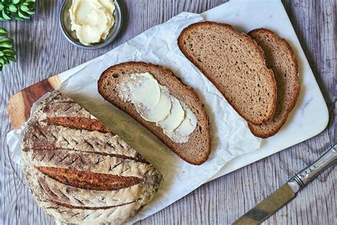 Unveiling the Hidden Messages of Dreams Involving Rye Loaf for Females