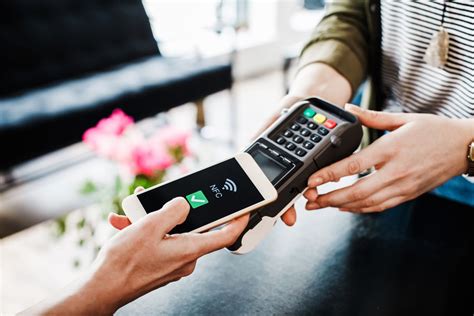 Using Apple Pay as a Convenient Payment Solution