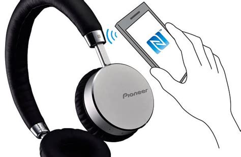 Utilizing NFC Technology for Headphone Pairing