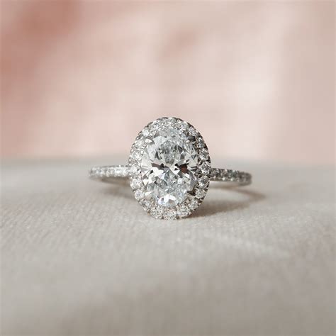 Vintage vs. Modern Engagement Rings: Deciding on a Timeless or Contemporary Style