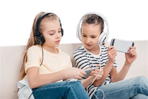 When is it Appropriate for a Child to Start Using Audio Devices?