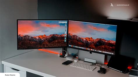 Why Enhanced Productivity and Superior Functionality Make Multi-Monitor Setup a Must-Have