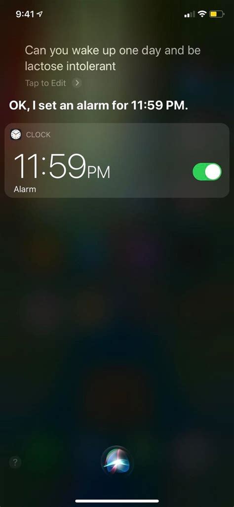 Why Siri fails to respond to headphone commands?